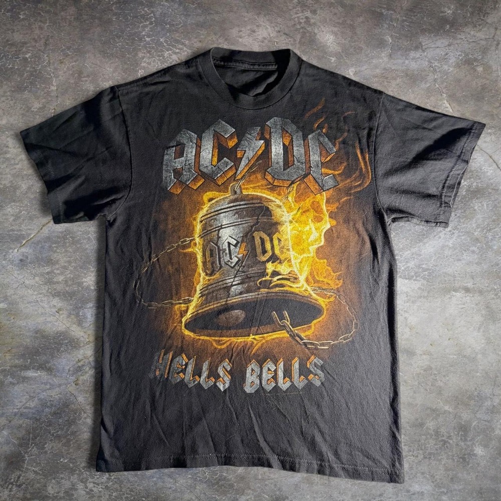 Vintage AC/DC Hells Bells Black Graphic T-Shirt Rock Band Tee Mens M Y2K